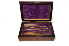 Boîte à compas vintage - Acajou et laiton - 17x11x5 cm