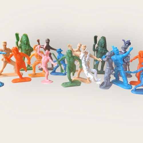 Lot de 18 figurines - de,