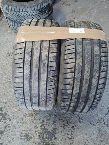 Pneu 245 r18 - w, kleber