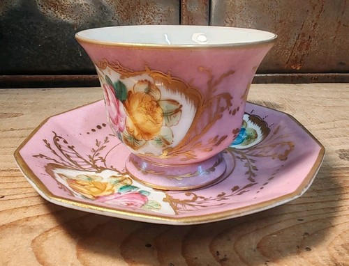 Tasse sous porcelaine - tasse,