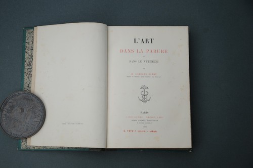 Costume art dans parure - l'art,