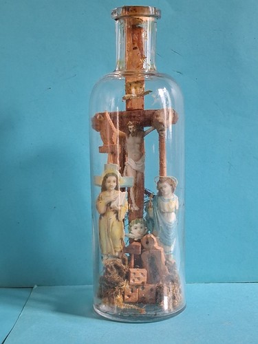 Reliquaire bouteille la - bouteille, de