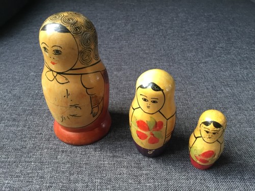 Véritables matriochkas russes - véritables,