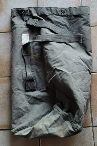 Authentique sac paquetage - a,