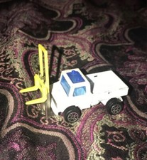 Majorette 215 Mercedes-Benz Unimog Transpalette Air France