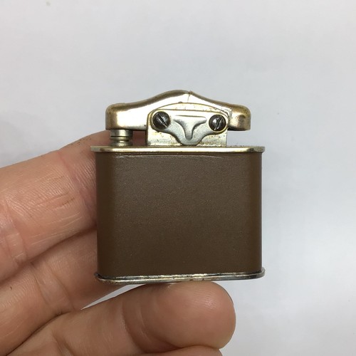 Briquet essence ancien - , triumph