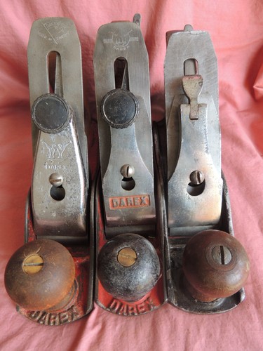 Outils anciens trois rabots - anciens,