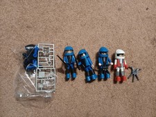 Playmobil lot robot espace noir bleu  4 cosmonautes bleus blanc rares 3907, 3908