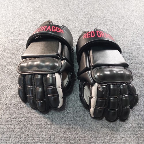 Red dragon armoury hema - red,