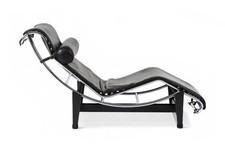 Cassina LC4 Black Leather Chaise Lounge Chair by Le Corbusier 1991