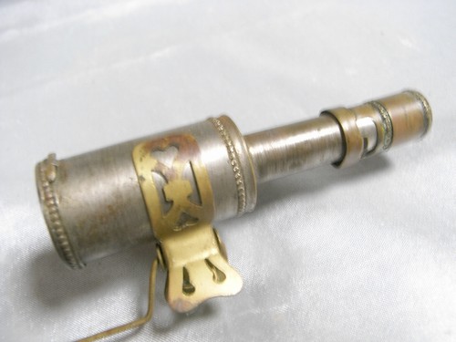 Ancienne lampe a - 🇫🇷,