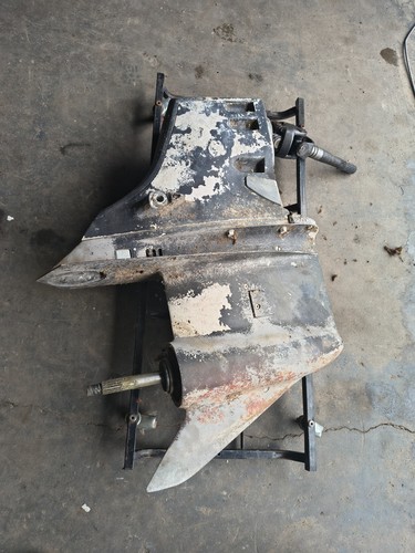 Omc cobra outdrive stern - 7.5,