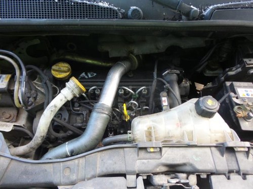 Vitre avant gauche renault - avant,