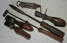 Lot of antique tools (use to be determined?) wood and iron