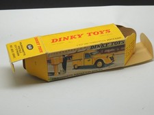 vrai dinky 560 - FOURGONNETTE