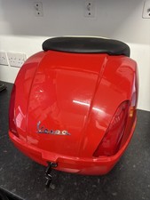 Vespa GTS 125 /GTS 300 Top Box Rosso Red with Back Rest + Rack. Two sets of keys
