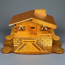 Tirelire bois chalet vintage