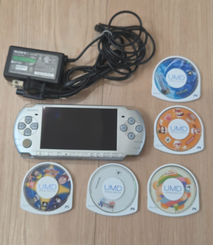 Console psp 3000 argent - psp-3000,