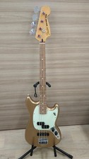 Fender Player Mustang Bass PJ Pau Ferro Fingerboard Firemist Gold