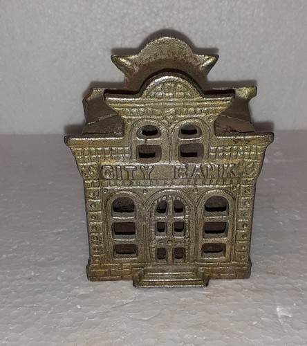 Petite tirelire ancienne - petite,