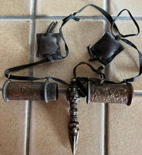 METAL CYLINDER AMULET PRAYERS BUDDHIST THIBETAN NEPALAIS DAGGER PHURBA KILA