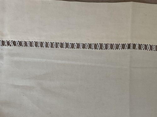 Beau drap brodé - 3, m