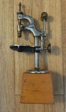 Petite perceuse d'horloger /