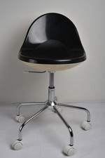 Chaise de bureau à roulettes vintage - Design italien par Armet Greta Années 70