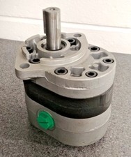 WEBSTER YCP SERIES HYDRAULIC MOTOR 163Y1225 M155YCP174801-28BAB - NEW