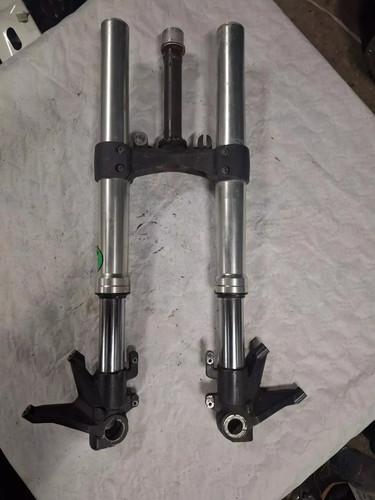 Fourche ducati 696 monster - fourche,