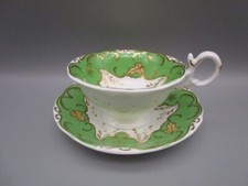 Tasse a thé ancienne en