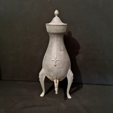 Ancienne fontaine décorative