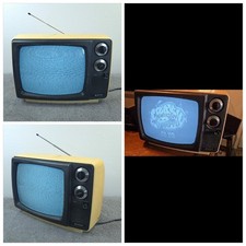 Sanyo CRT TV Television B&W 11" Solid State Flip Knob Vintage 1978 Portable