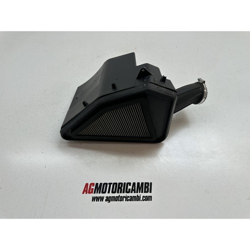 Boîte air box - À,