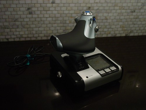 Near mint saitek x52 - mint,