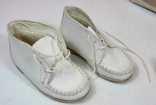 Ancienne chaussure bottine - ancienne,