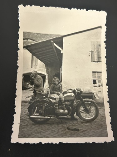 Photo moto ancienne - moto,