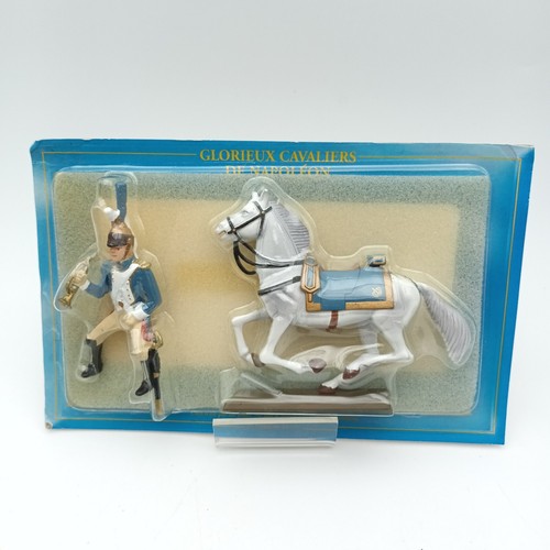 Figurine cheval glorieux - +,