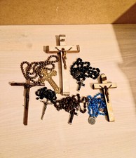 Lot of Religious Objects - 3 Crucifixes - 5 Pearl Necklace - Wood, Brass, Metal