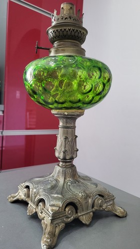 Ancienne lampe pétrole - ancienne,