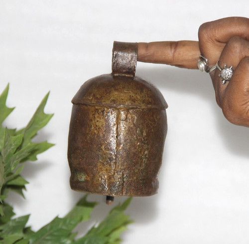 Cloche vache fer antique - en,
