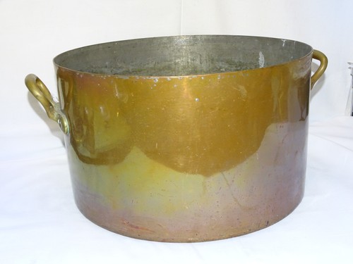 Belle grosse ancienne marmite - -belle,