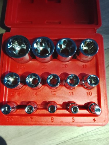 Caisse outils douilles torx - douilles,