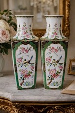 Paire Grands Vases Kaiser