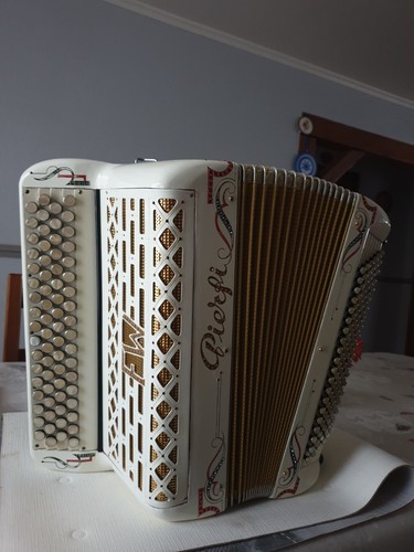 Accordéon chromatique - accordéon,