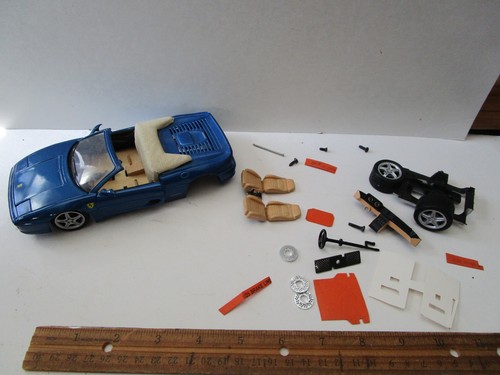 Vintage maisto scale - 1/24,
