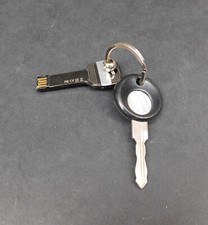 ONCE UPON A TIME Evil Emma Swan Car Keys Prop S01E21 (321-1451)