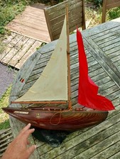 BEAU VOILIER BATEAU DE BASSIN