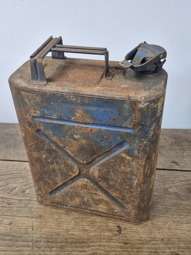 Ancien jerrican - ancien,