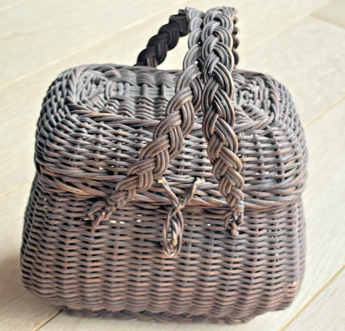 Charmant panier ancien - charmant,